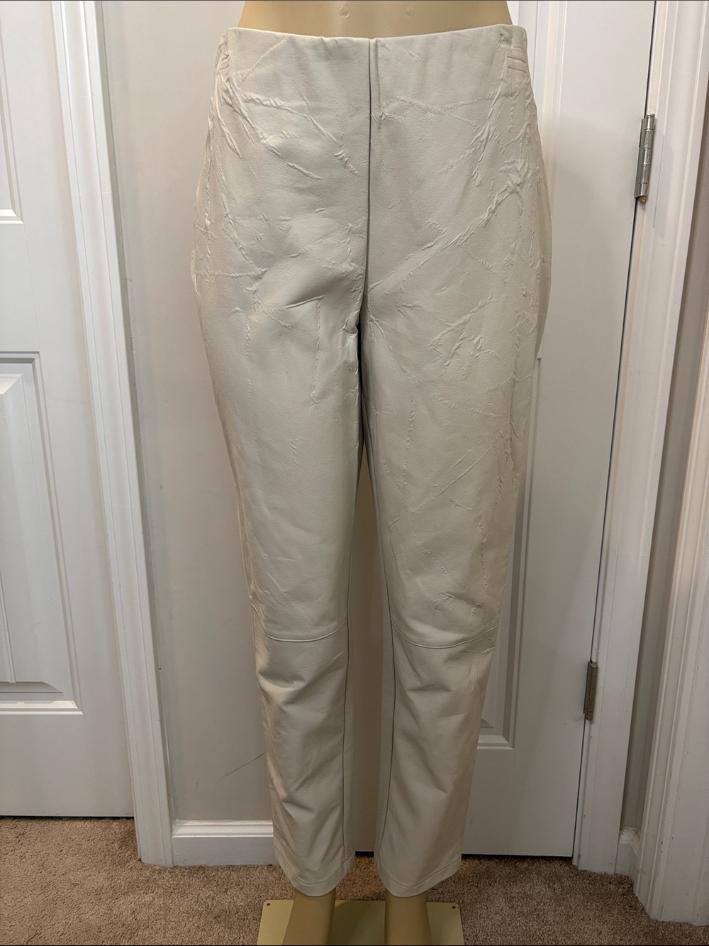 Peck & Peck Cream Textured Pleather Skinny Pants Size 12 New With Tags